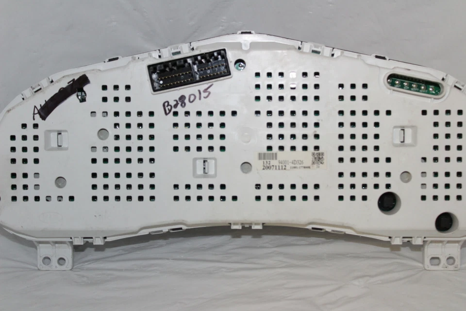 Cuadro de instrumentos velocímetro 08-2011 Kia Sedona tablero indicadores 62.619 millas Foto 2 de 4