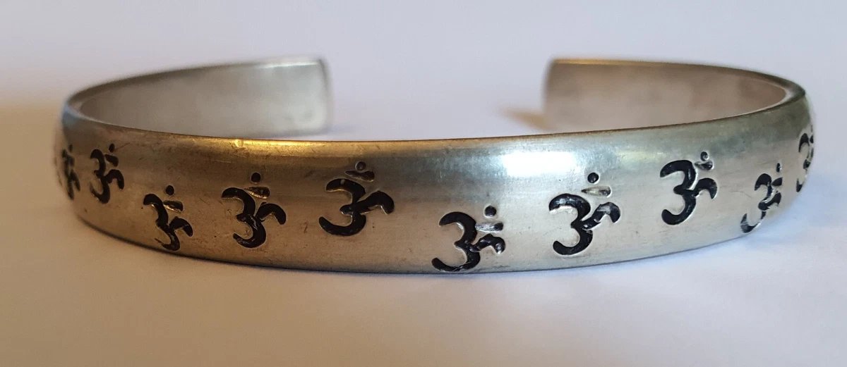 Metal bracelet healing sale