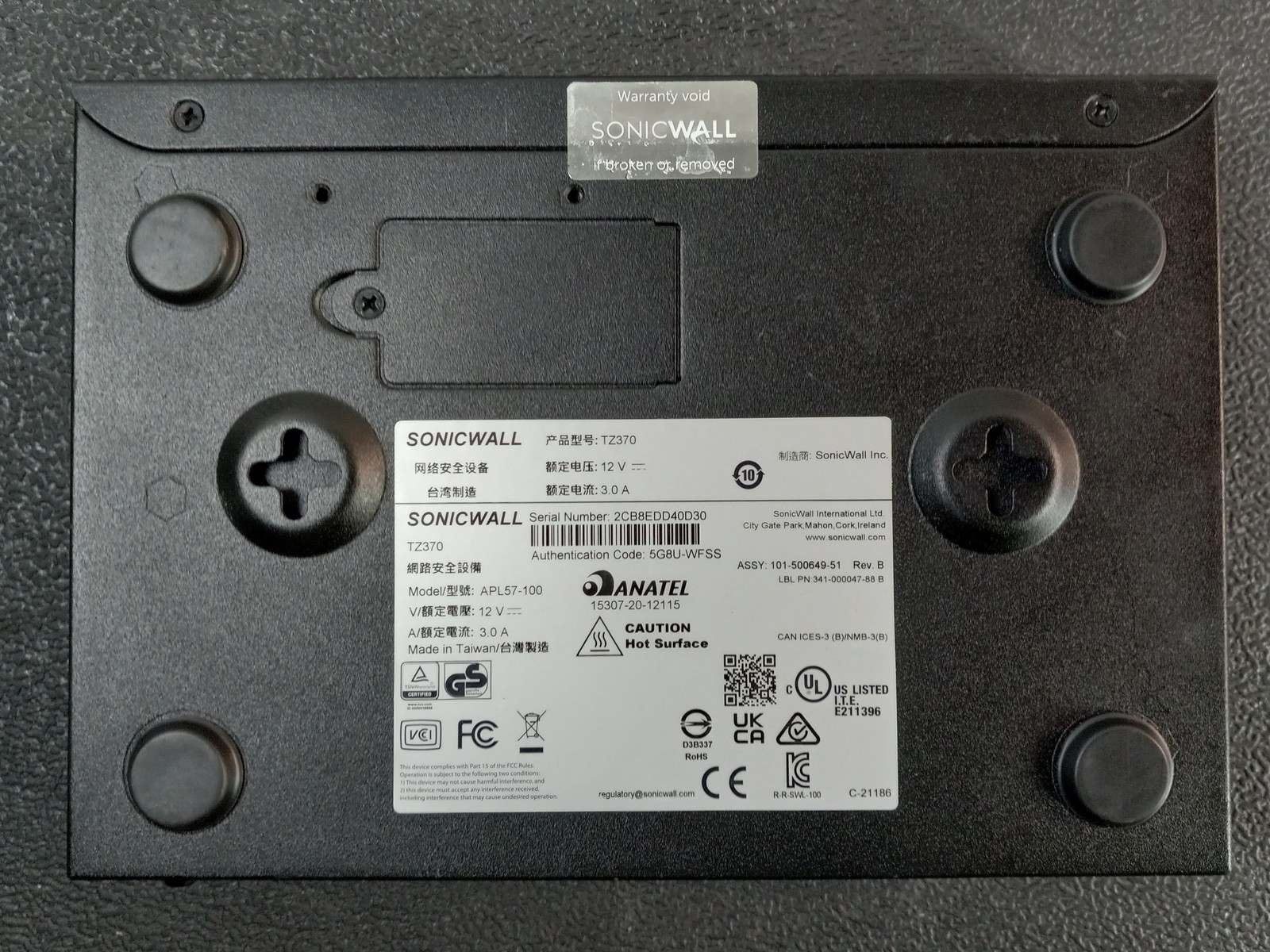 как выглядит SonicWall TZ370 8P Network Security Firewall Appliance Unregistered No PA фото