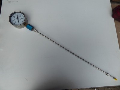 Manometer WIKA für Labore 0 - 0,6 bar mit langem Anschlussrohr VA TOPPi