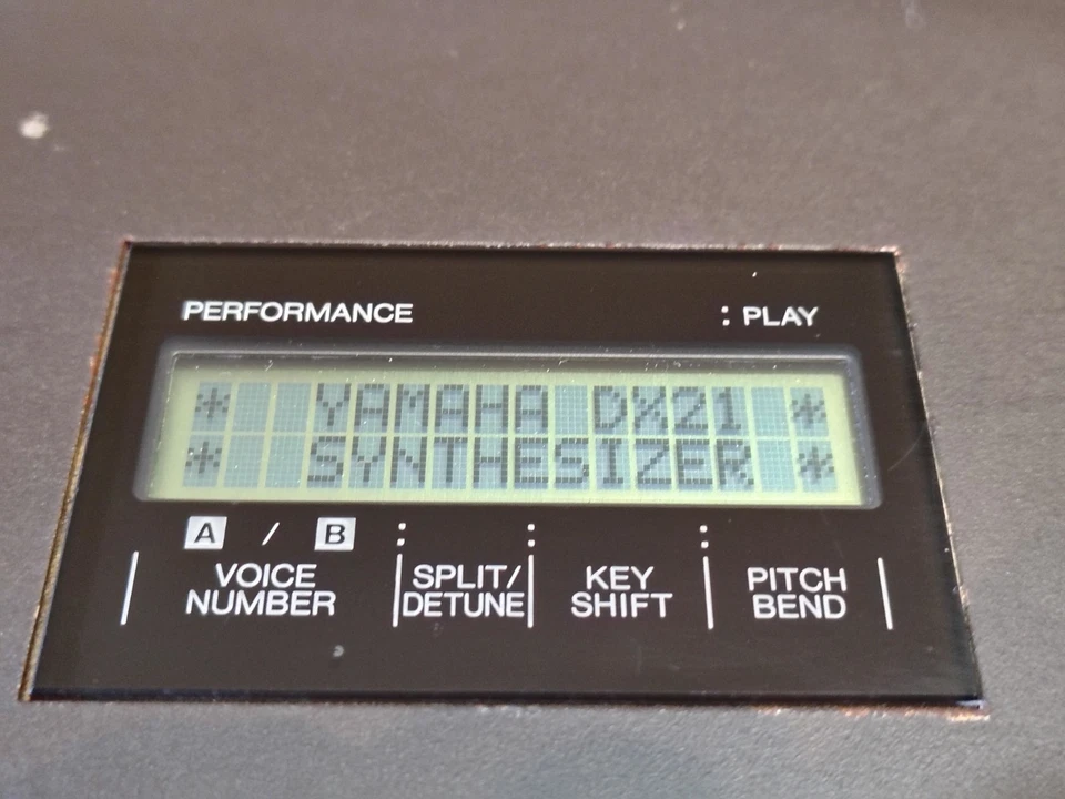 Yamaha DX21 61-Key Digital Synthesizer - Image 2 of 4
