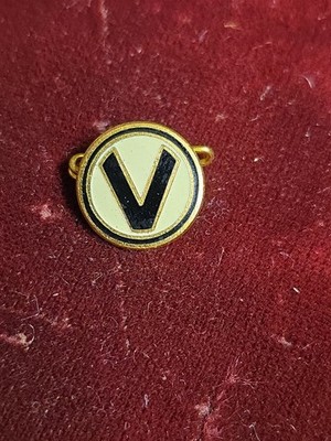 Alte Anstecknadel Brosche Fußball VFV Spanau Berlin [365]