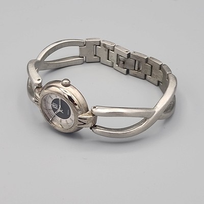 Maurices Quartz Watch Love Forever Crystals High Quality New Battery Women Great