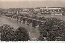 CPSM BORDEAUX LE PONT SUR LA GARONNE