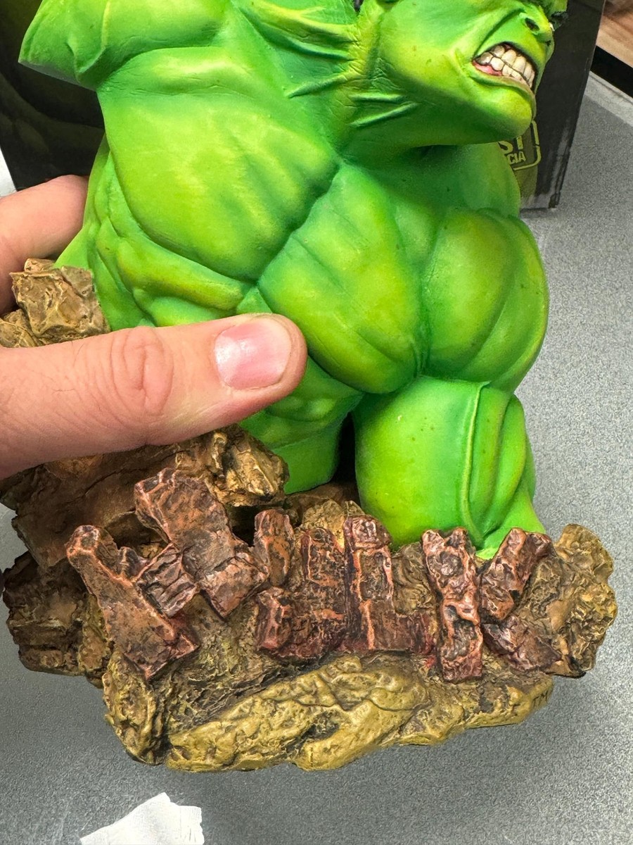 Marvel Universe Incredible Hulk Resin Bust Diamond Select Rudy