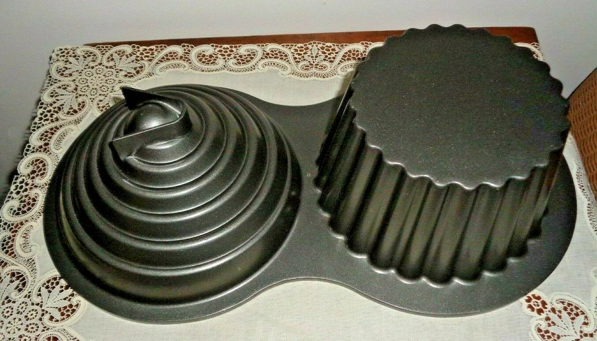 Wilton Giant Cupcake Pan