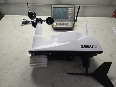 Davis Vantage Vue Wireless Integrated Sensor Suite 6357 And Console 6351
