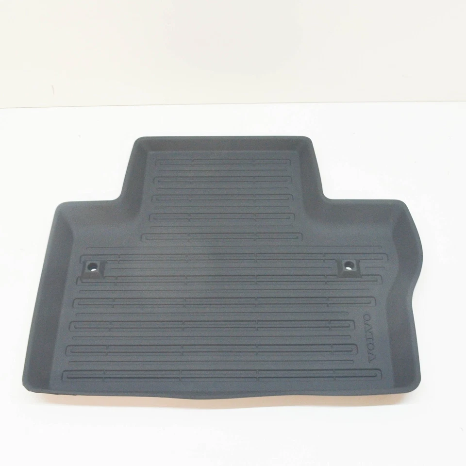 VOLVO V70 MK3 All Weather Rubber Floor Mats Set LHD 32357489 NEW GENUINE - Image 4 of 4
