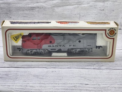 Bachman HO Scale Santa Fe Lighted Locomotive ENGINE Red Silver Bachman HO Scale Santa Fe Lighted Locomotive ENGINE Red Silver