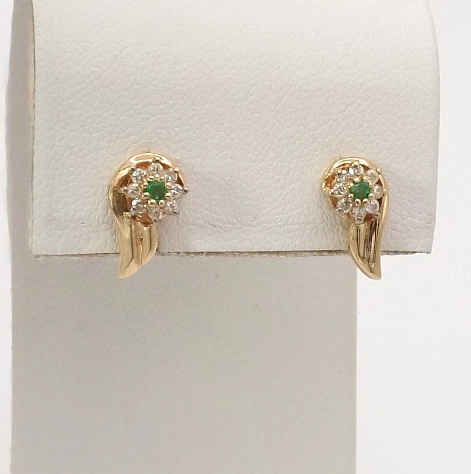 Aretes pequeños de diamantes esmeralda natural con flores de oro de 14k nuevos Foto 2 de 4