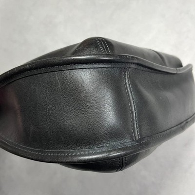バッグ COACH Vintage Leather Black Shoulder Bag Old Vintage Coach 9033 Black Leather Ergo Pocket Zip Hobo Shoulder