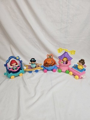 Fisher Price Little People Disney Princess Parade Train Lot  + 5 Figurines