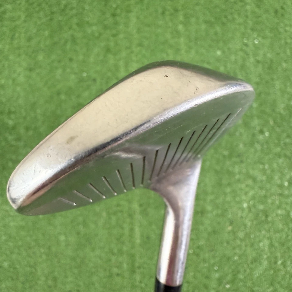 TaylorMade R11 A Wedge True Temper Dynamic Gold R300 Regular Flex Left Handed - Image 4 of 4