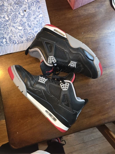 Jordan 4 Bred Reimagined Sz.10 Excellent Condition  !!!!