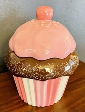 Kohls Ceramic Cupcake Cookie Jar Happy Valentines Day Pink Treat Container 