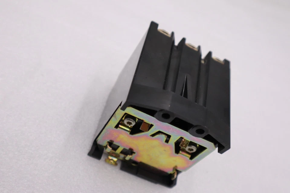 NEW OPEN BOX AB ALLEN BRADLEY 592-JOV16 SER. A 120/600VAC STOCK H871A - Image 3 of 4