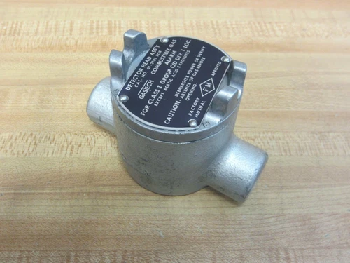 Crouse-Hinds 61-2101 Conduit Outlet Box W/GasTech Detector Head
