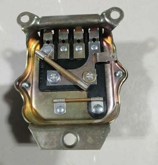 Voltage Regulator-Sedan ACDelco C635 - Image 2 of 2