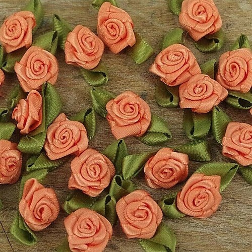 Mini Pequeña Cinta de Satén Rosa Brotes Flores con Hojas Verdes APLICACIÓN ARTESANÍA - Imagen 54 de 132
