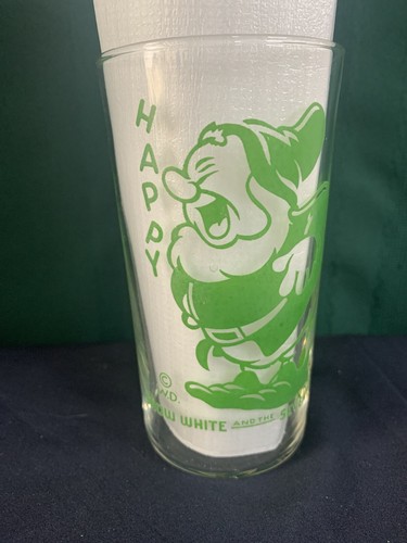 Vintage Walt Disney 1938 movie "Snow White and The Seven Dwarfs" HAPPY Glass