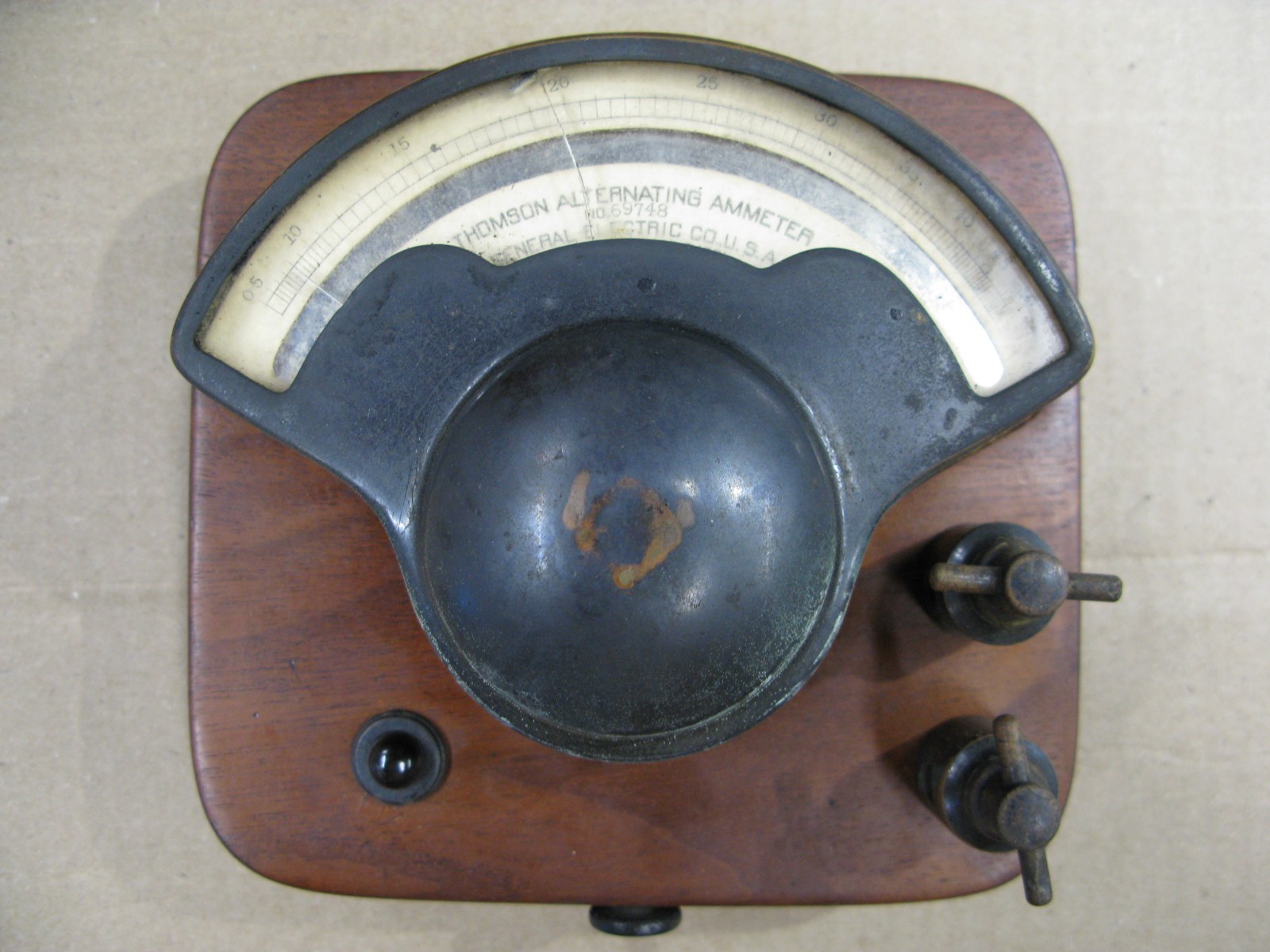 GE - THOMSON ALTERNATING AMMETER No.69748. Pat. AP 2,1901 w/ old base, Lynn, MA.