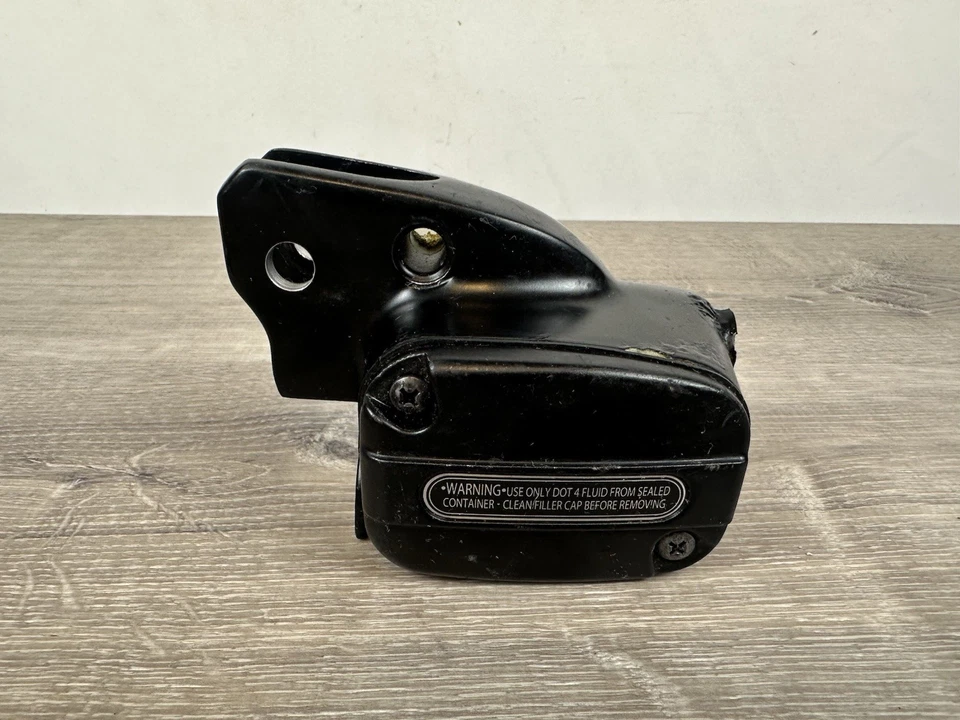 2014-2016 Harley Davidson Touring Electra Street Glide embreagem cilindro mestre - Imagem 2 de 4