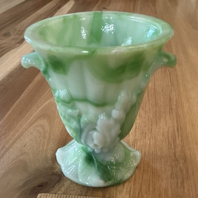 Vintage Akro Agate slag Glass Vase, 3 in Tall Decorative Accent Piece