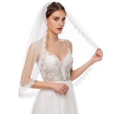 Bridal Veil Lace Edge 1 Tier Fingertip Length Wedding Veil Comb 1 PCS