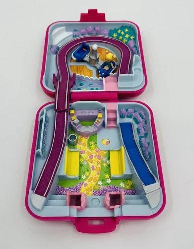 Vintage Polly Pocket Bluebird 1989 World Fun Fair Amusement Park with Figure