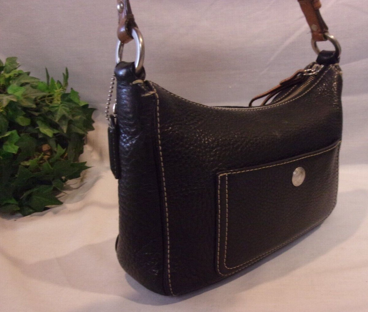 Coach 5053-8E99 Chelsea Black Pebbled Leather Zipper Hobo Coach 5053-8E99 Chelsea Black Pebbled Leather Zipper Hobo