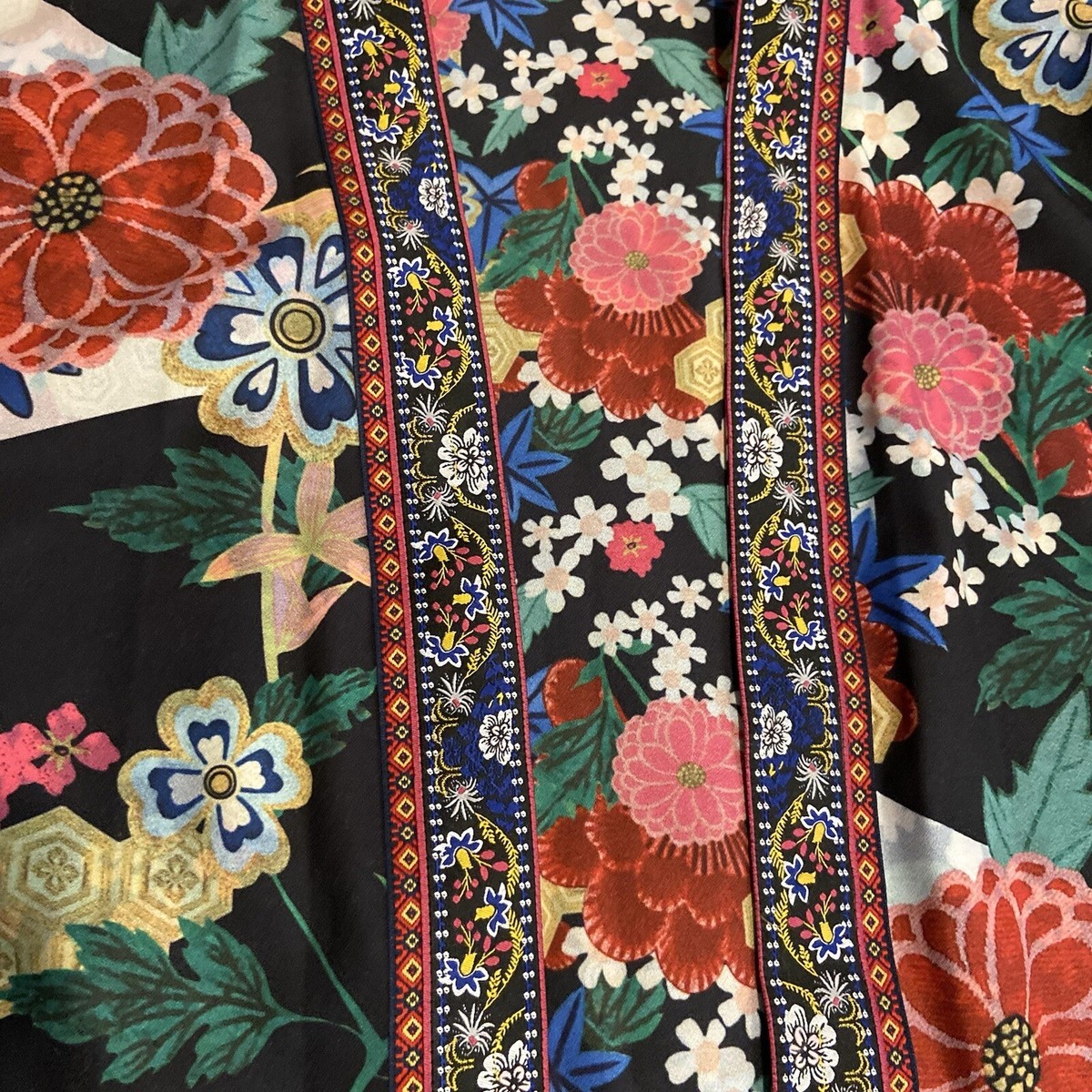 プリント柄★カットアウト★ワンピース★ ALICE + OLIVIA 美品】alice+olivia ￼花柄ワンピース フレンチスリーブ 刺繍 黒