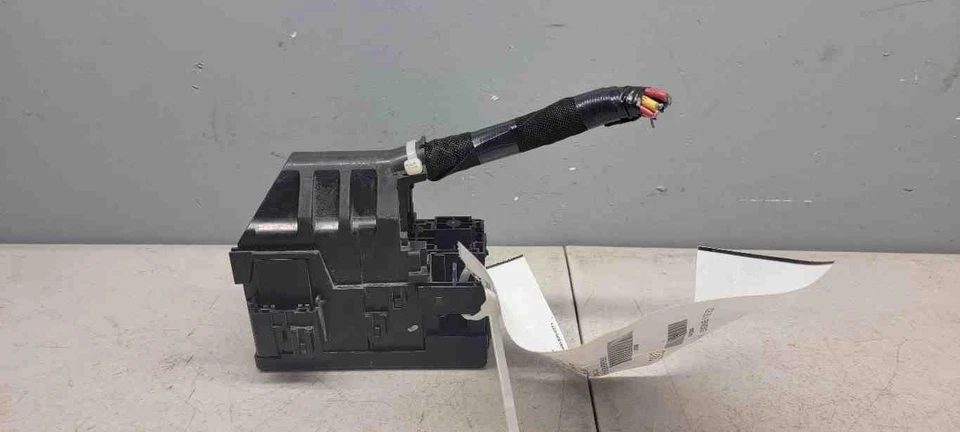 ✅ Honda Fit 2017 caja de fusibles del motor OEM Foto 2 de 3