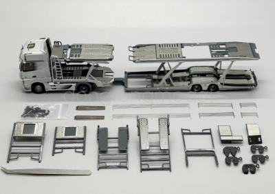 1:64 Scale Silver AMG Actros Gigaspace 4x2 Trailer Truck Diecast