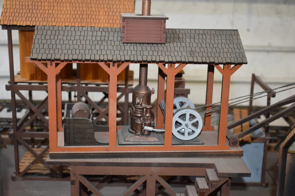 G-SCALE LUMBER MILL  MOVABLE CRANE WITH STEAM DONKEY KIT - Image 3 of 4