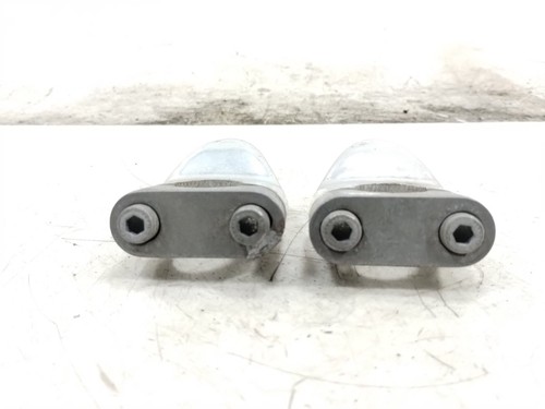 2000 00 Victory V92 V92C Handlebar Risers Riser & Clamps - Picture 4 of 6