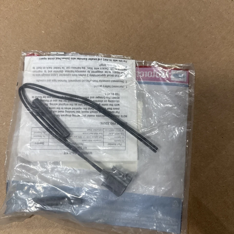 For Ford Thunderbird 04-05 Transmission Oil Temperature Sensor Connector WPT-989 - Image 2 of 3