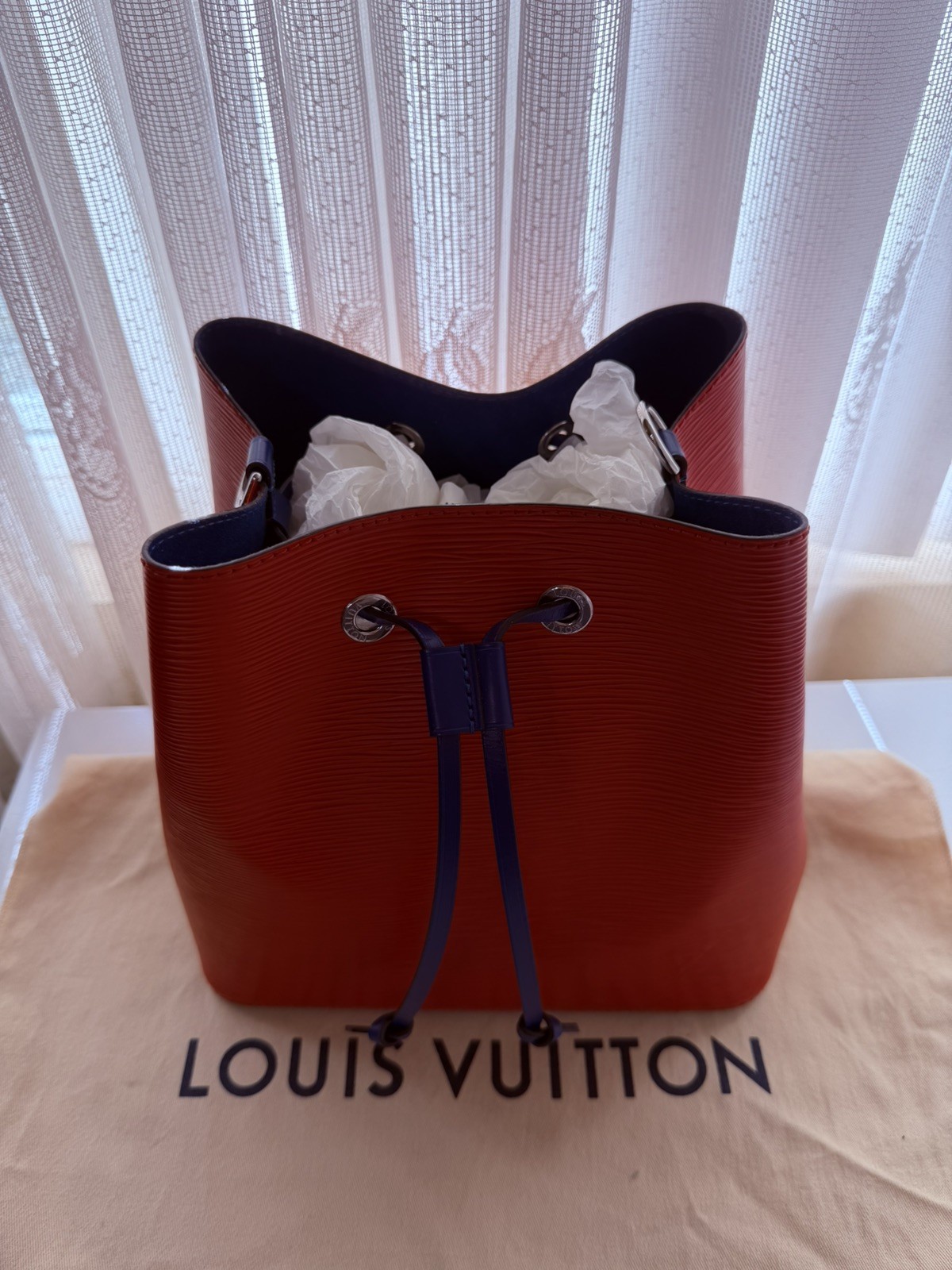 LOUIS VUITTON NeoNoe MM Shoulder Bucket Bag M54365 Epi Red/Blue inside