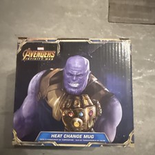 Funko Infinity War Thanos Guantelete Taza Cambiadora de Calor Marvel Collector Corps Nueva en Caja
