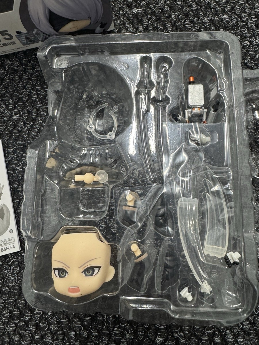 Square Enix Nier:Automata 2B Nendoroid Figure 1475 Box And Parts