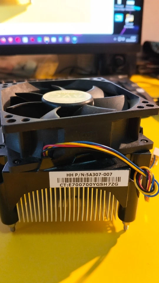 DISSIPATORE heatsink CON VENTOLA fan AVC a 4 PIN HP 5A307-007 socket LGA 775 - Immagine 2 di 4