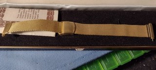 Vintage Large Rouan 1976 Coin Mechanical Watch/ Gold Tone Mesh Band