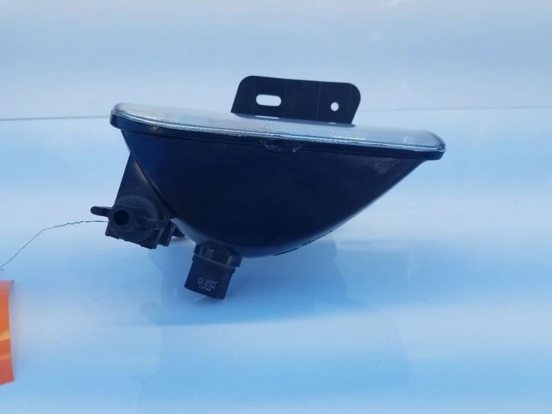 Luz de giro de lámpara de estacionamiento/esquina de pasajero para Toyota Tacoma 01-04 OEM Foto 2 de 4