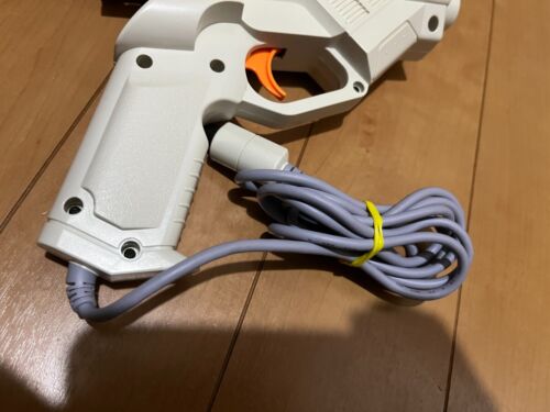Sega DreamCast GUN Controller Original HKT-7801 DC with BOX and Manual 1223 - Picture 10 of 15