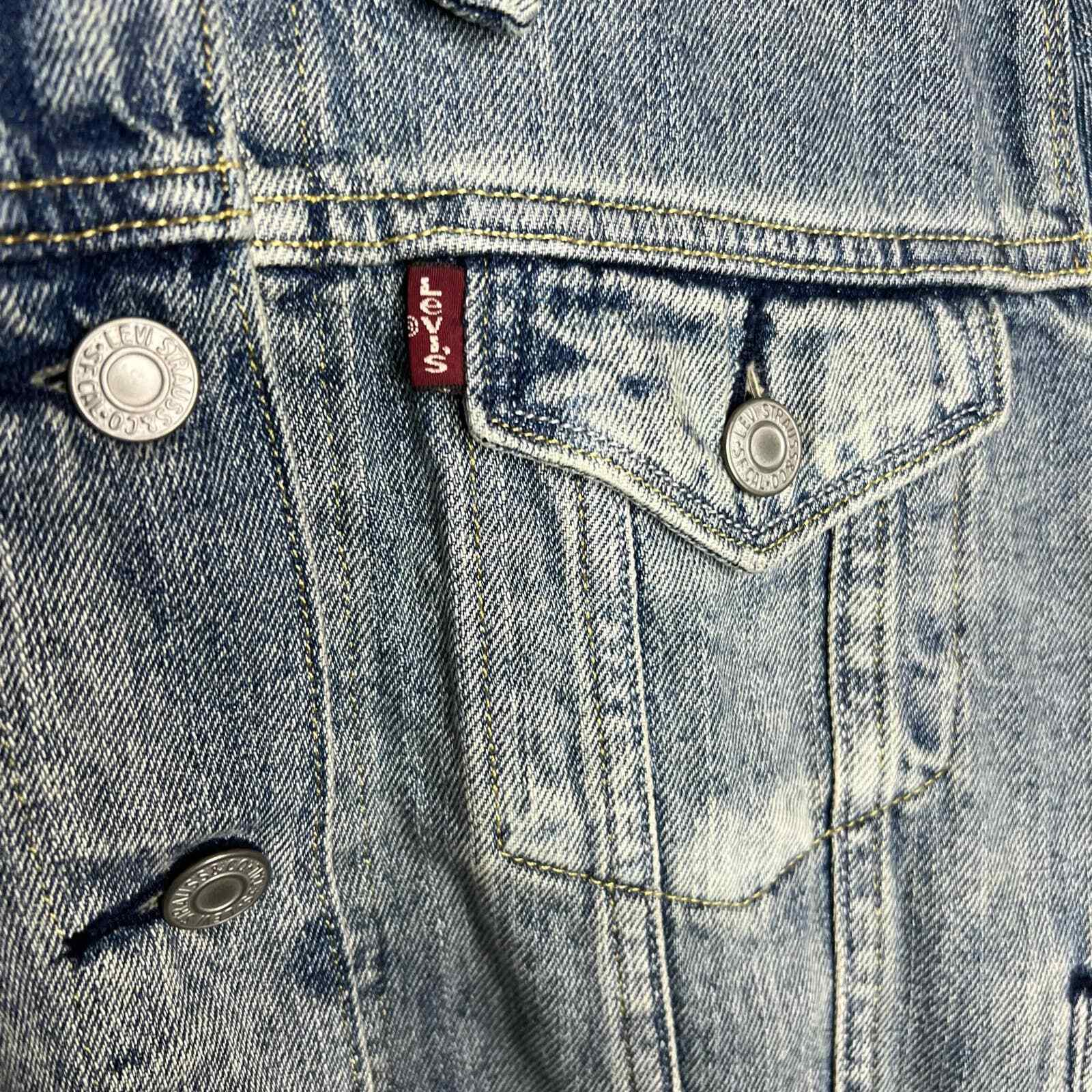 Levi's White Label Trucker Jacket Vintage Wash Size M… - Gem