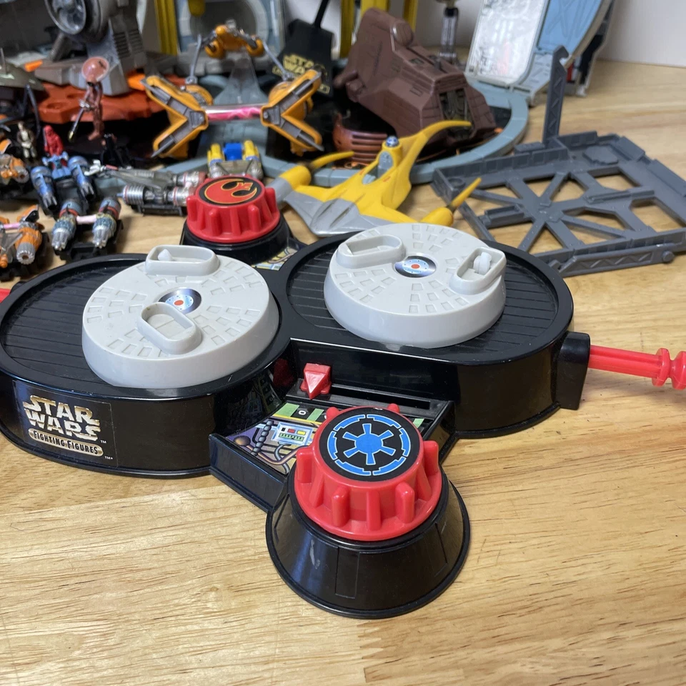 Star Wars Micro Machines 1998 Action Fleet VTG Figures PLUS Lot of 30+ Pieces - Image 2 of 4