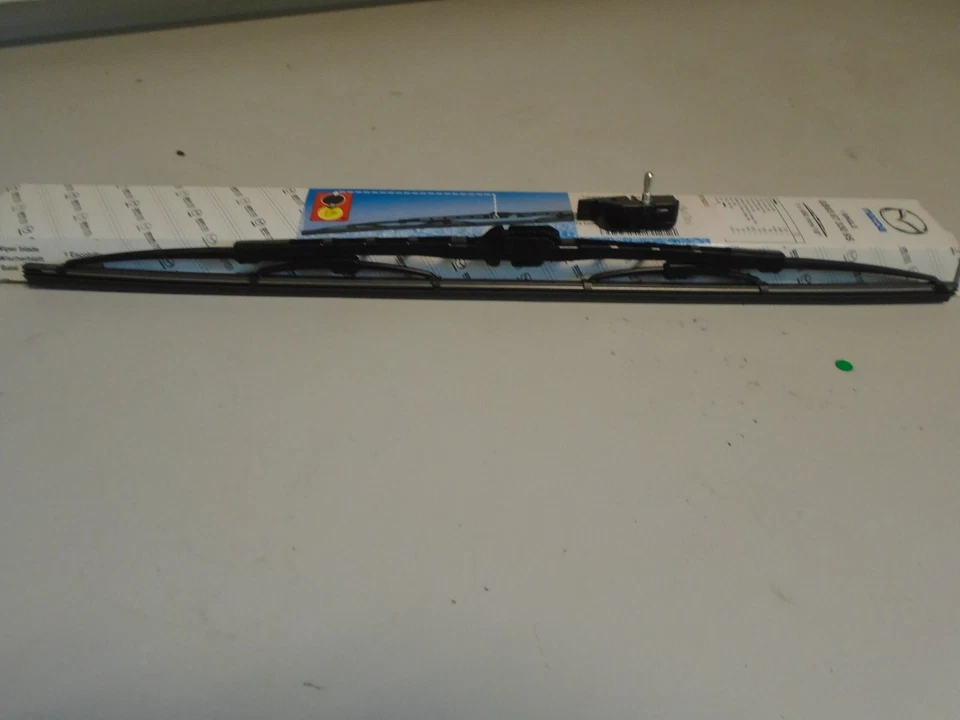 Limpiaparabrisas genuino Mazda GB93673309S se adapta a Mazda MX-3, MX-5, RX-7 RX-8 Foto 2 de 4