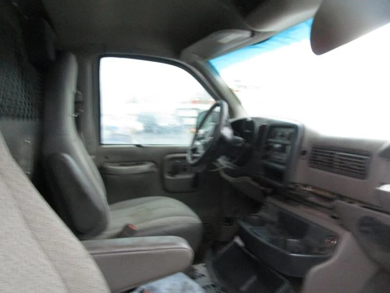 Used Fuel Injection Throttle Body fits: 1999 Chevrolet Express 2500 van Throttle Foto 4 de 4