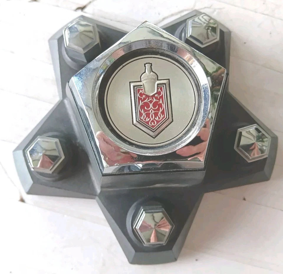 原装 1980 - 87 雪佛兰 Monte Carlo El Camino Malibu 拉力赛车轮中心... — 第 2/4 张图片