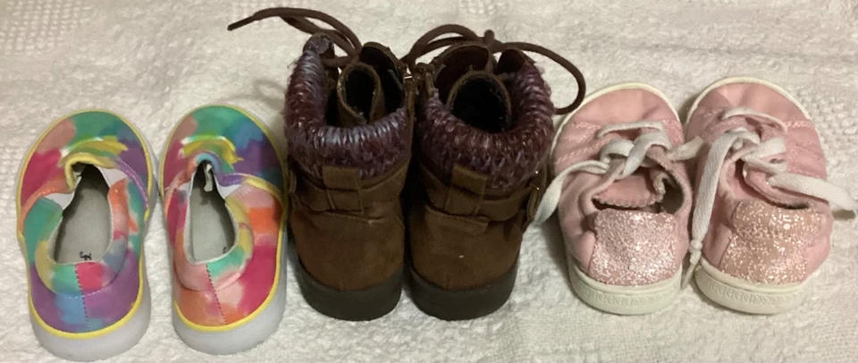 Lote 3 Zapatos para Niños Pequeños Niñas 8 Sugar Cat & Jack Wonder Nation Bota Sin Cordones Atléticos Foto 2 de 4