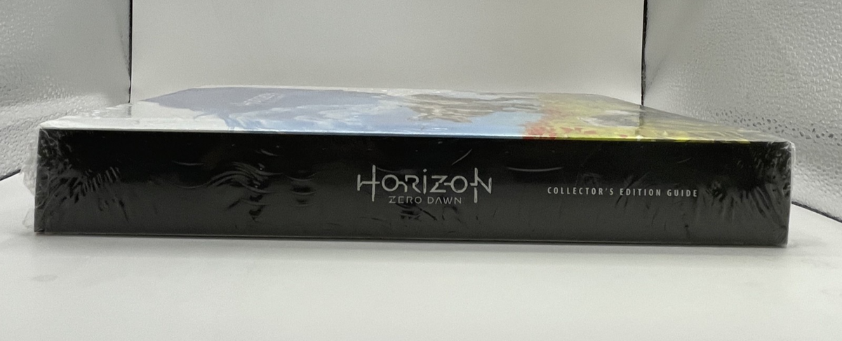 洋書 HORIZON ZERO DAWN collector’s guide Horizon Zero Dawn Collector's Edition Strategy Guide: Future